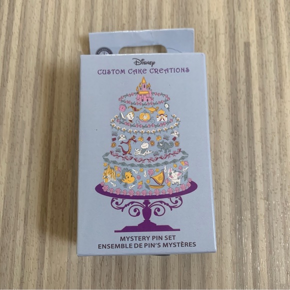 Disney Custom Cake Creation Mystery Box with Aladdin / Jasmine Cake Pin NIB - Picture 3 of 3
